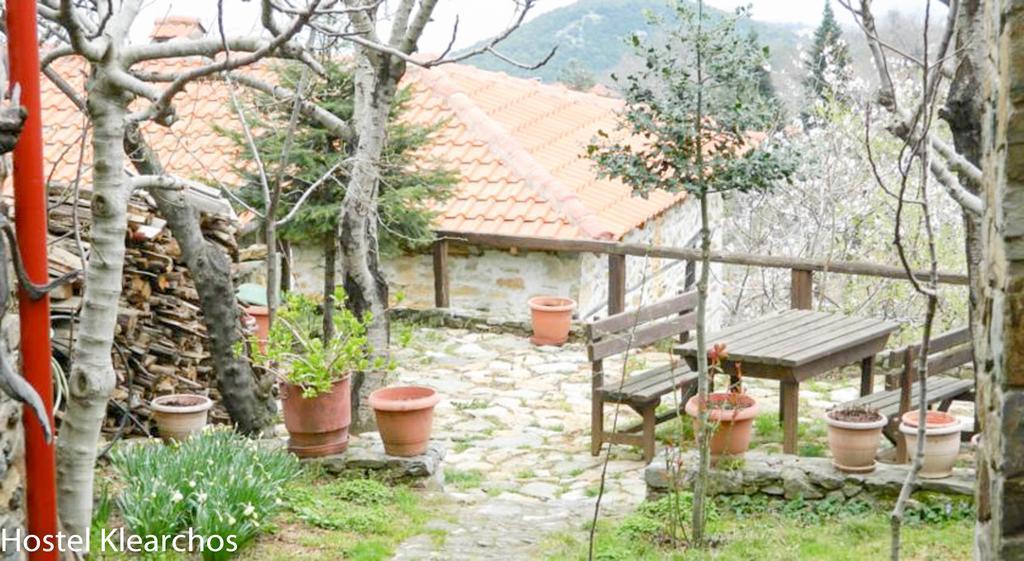 Guesthouse Klearchos 팔라이오스 판텔레이몬 외부 사진
