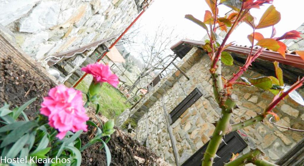 Guesthouse Klearchos 팔라이오스 판텔레이몬 외부 사진
